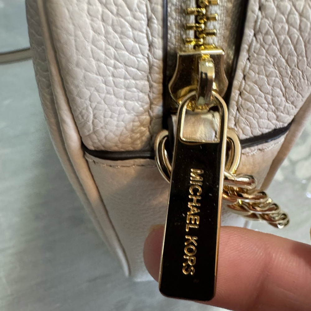 Michael Kors Ivory Crossbody Bag with Gold Accents - Picture 8 of 11